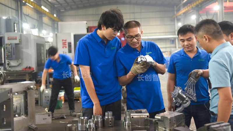 大型家电模具成都加工厂：揭秘模具制造的核心技术**
