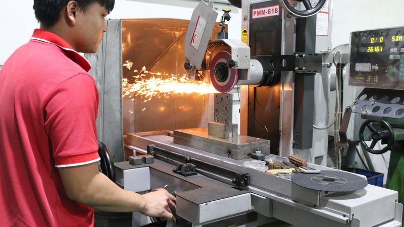 成都吸塑模具定制：揭秘其工艺与选型要点