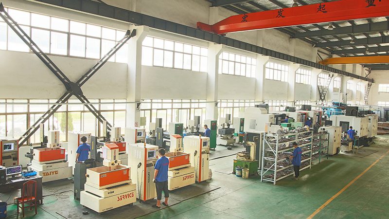 汽车模具：揭秘与普通模具的差异