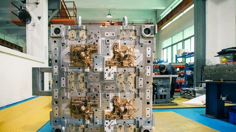 冲压模具型号规格参数表：揭秘模具选型的关键要素